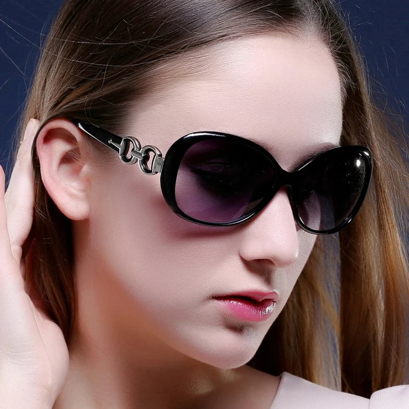 Women Vintage Round Metal Frame Designer Sunglasses UV400