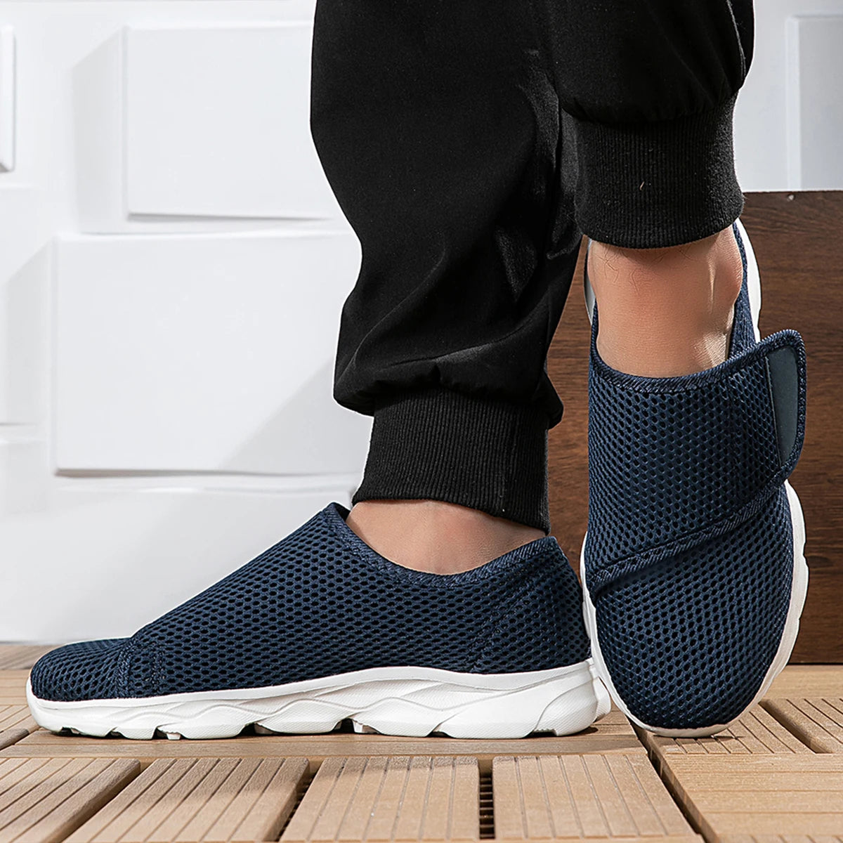 Women Wide Feet Walking Shoes