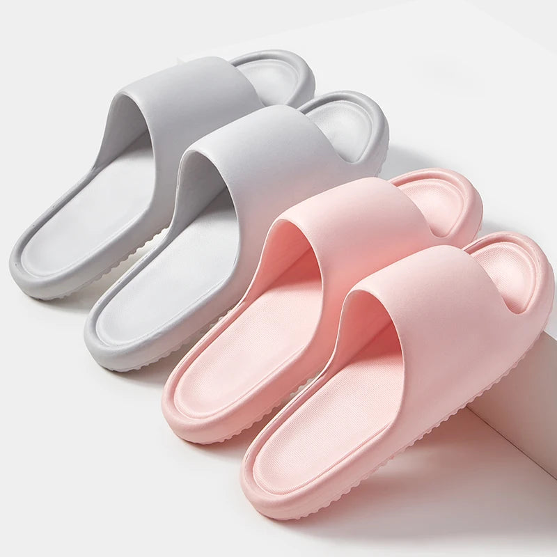 Men's Classy  Slippers for Women's Home Use Thick-Soled Indoor Summer Bread Sandals for Men's Couples Bathroom Bathing Non-Slip Slippers