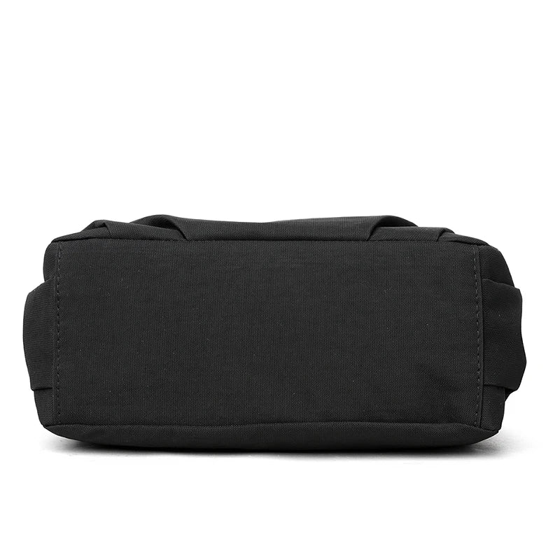Simple new solid-color shoulder bag for women, lightweight and casual, versatile for all occasions, small square bag for outdoor