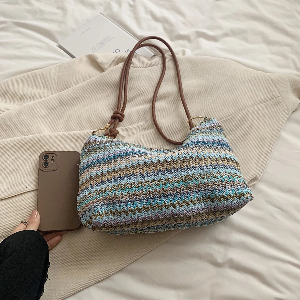 Large Capacity Striped Straw Wrist Bag for Women