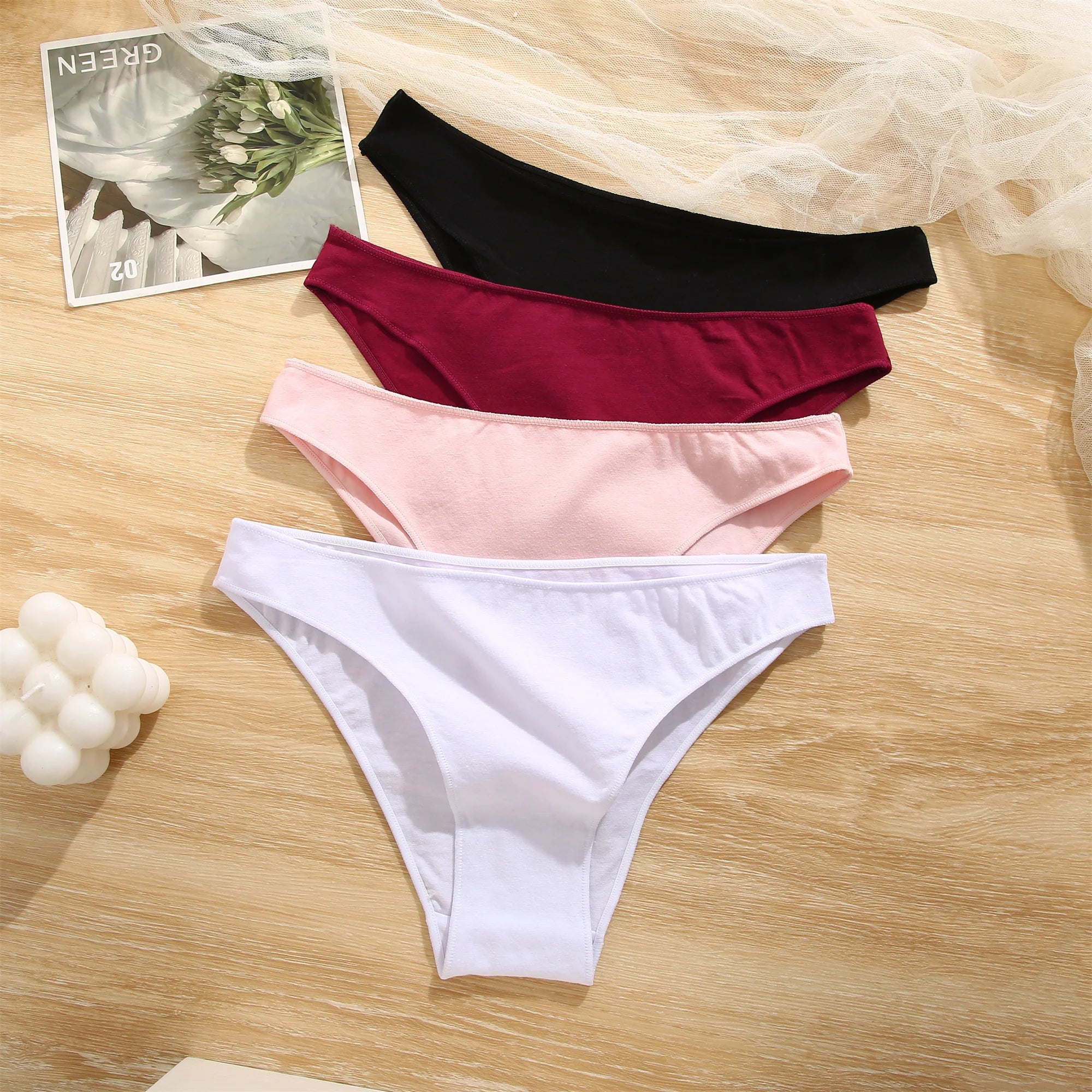 Seamless Cotton Low Waist Brief Panties for Women Breathable Solid Color Underwear