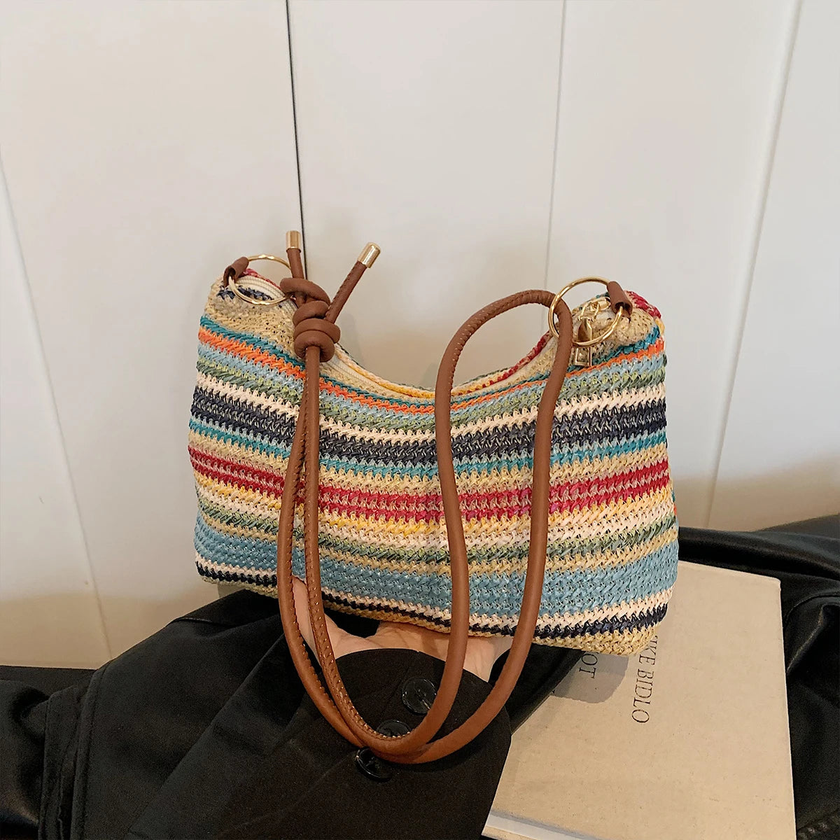 Large Capacity Striped Straw Wrist Bag for Women
