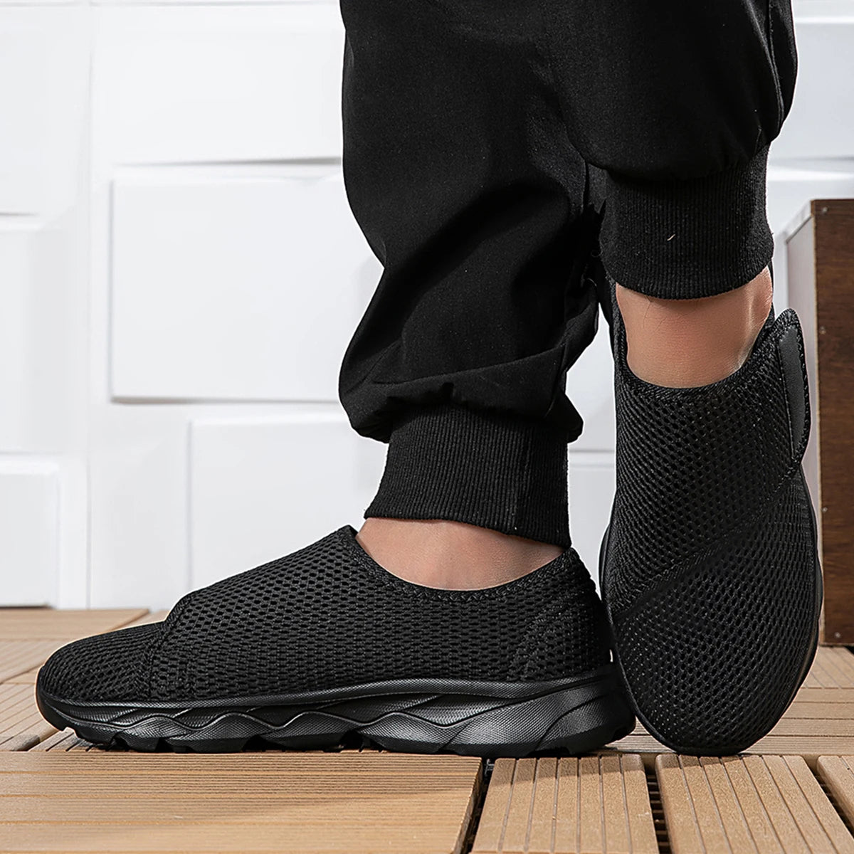 Women Wide Feet Walking Shoes