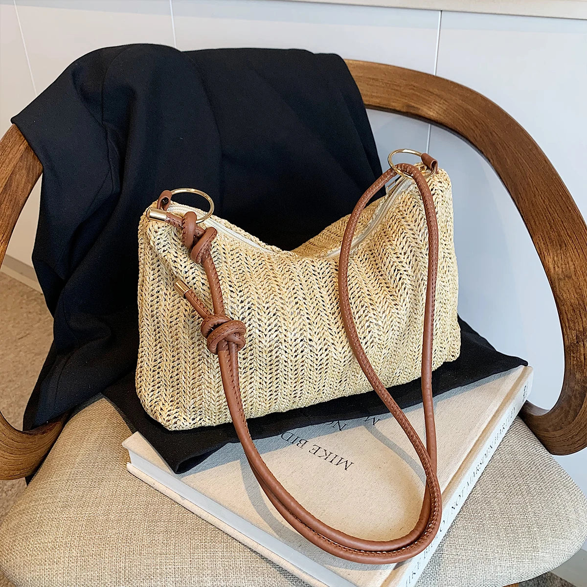Large Capacity Striped Straw Wrist Bag for Women