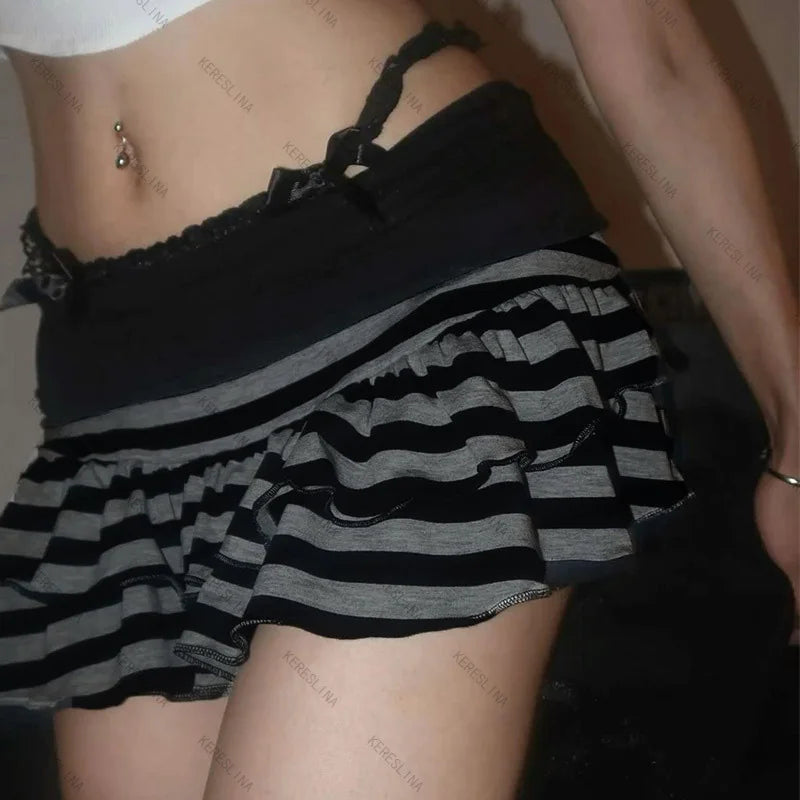 Women Grunge Striped Ruffle Mini Skirt