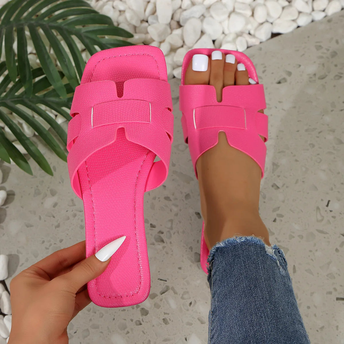 Women Summer Fashion Open-Toe Design Flat Sandals