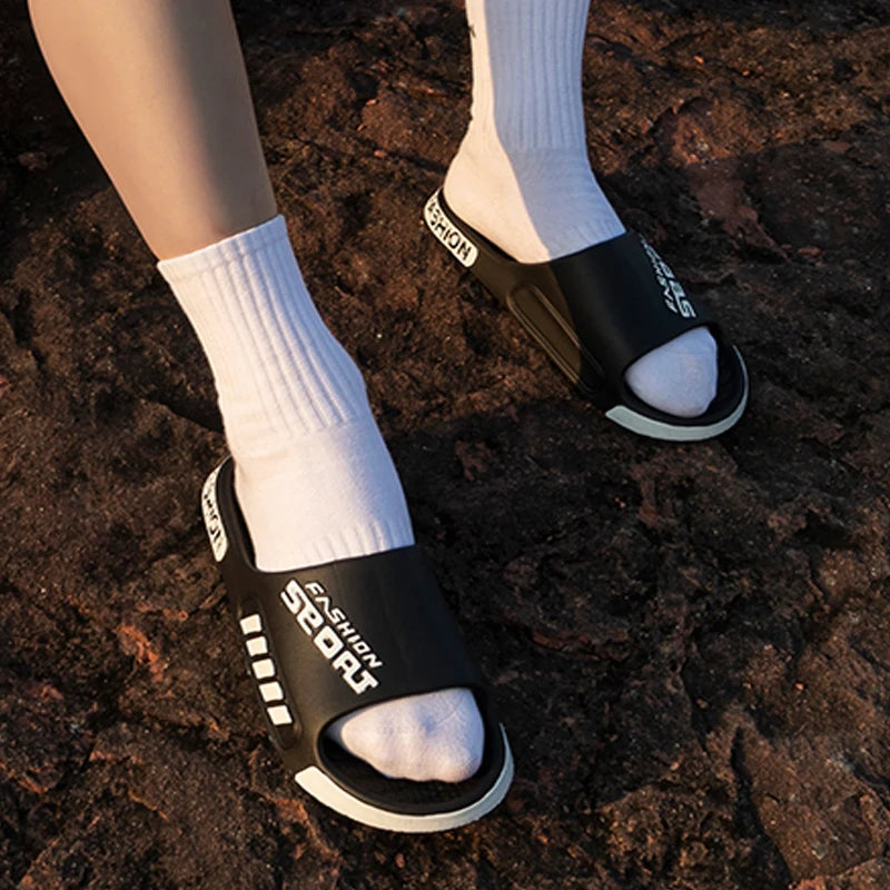 Big Size 36-45 Men Slippers Summer Flat Sole Home Slippers For Women Man Open Toe Trend Slides Couple Light Beach Shoes Sandals