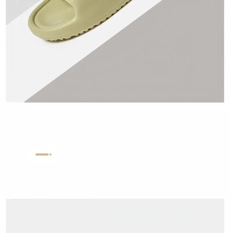 Men's Classy  Slippers for Women's Home Use Thick-Soled Indoor Summer Bread Sandals for Men's Couples Bathroom Bathing Non-Slip Slippers