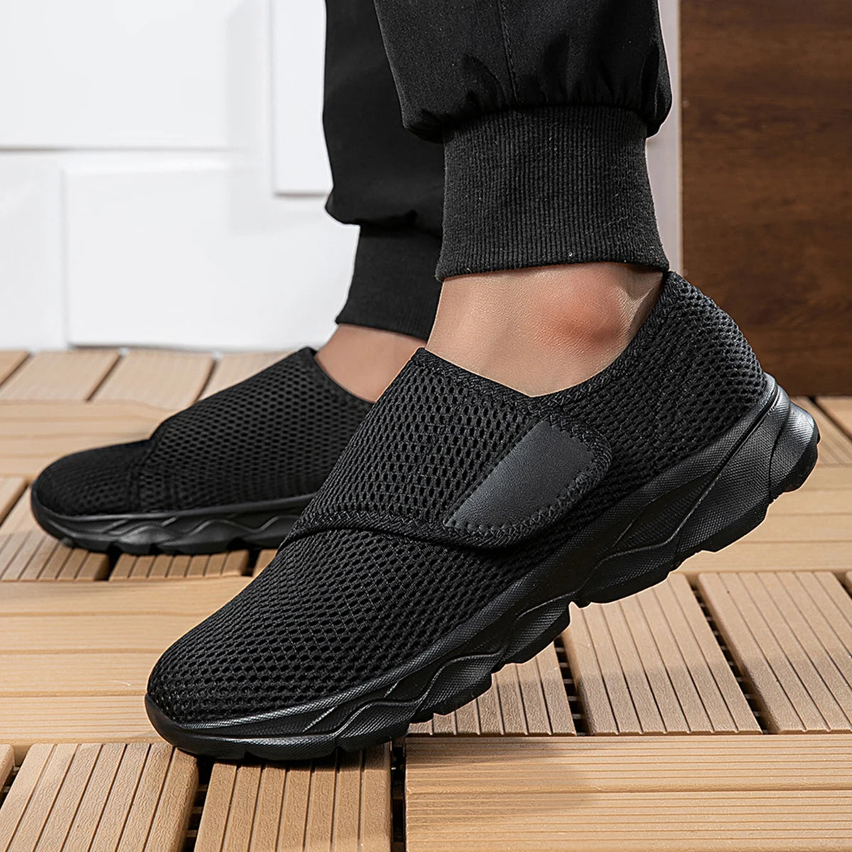 Women Wide Feet Walking Shoes