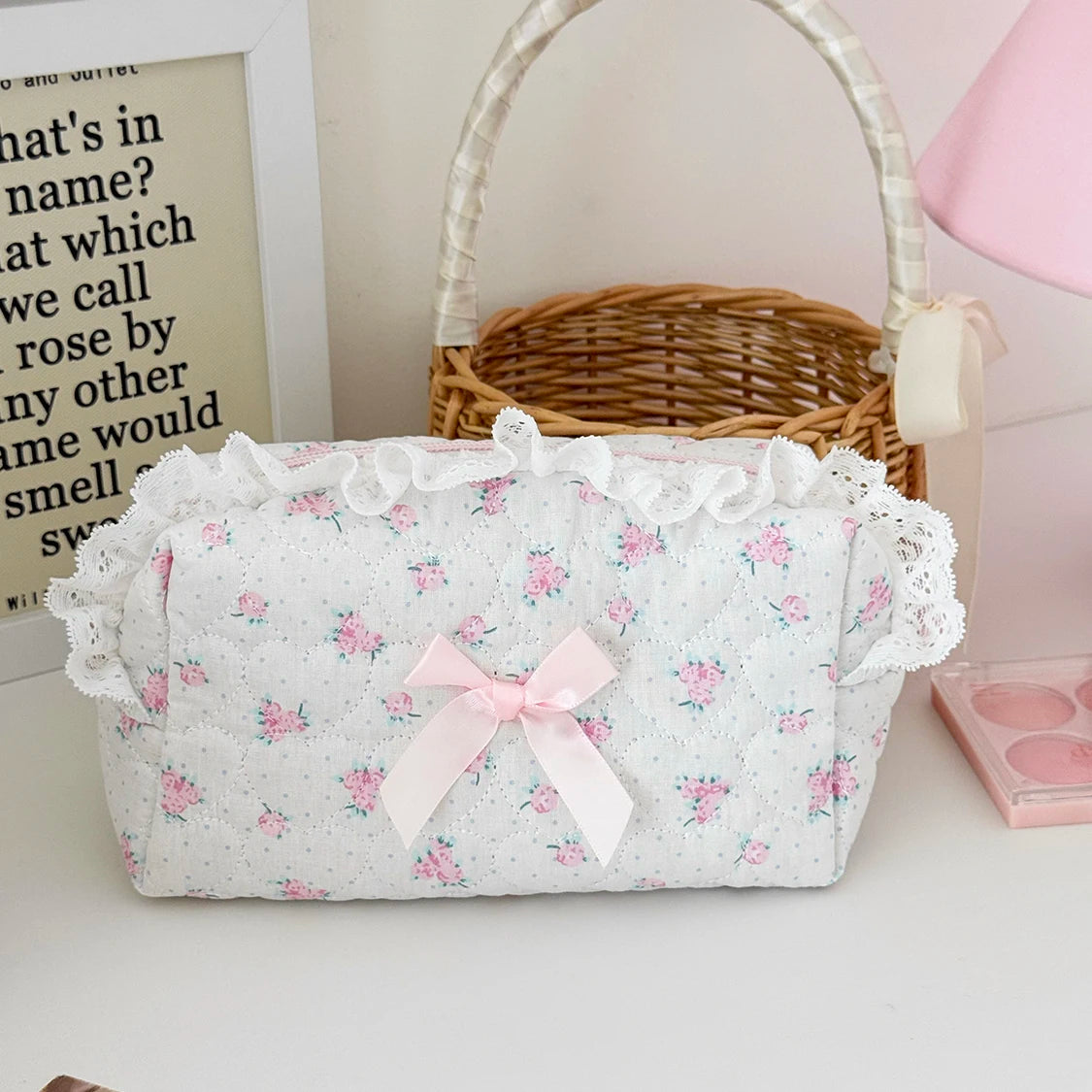 Floral Lace Makeup Travel Zipper Bag