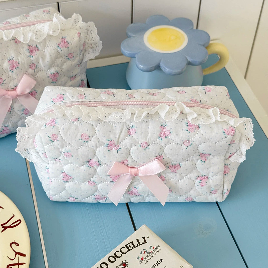 Floral Lace Makeup Travel Zipper Bag