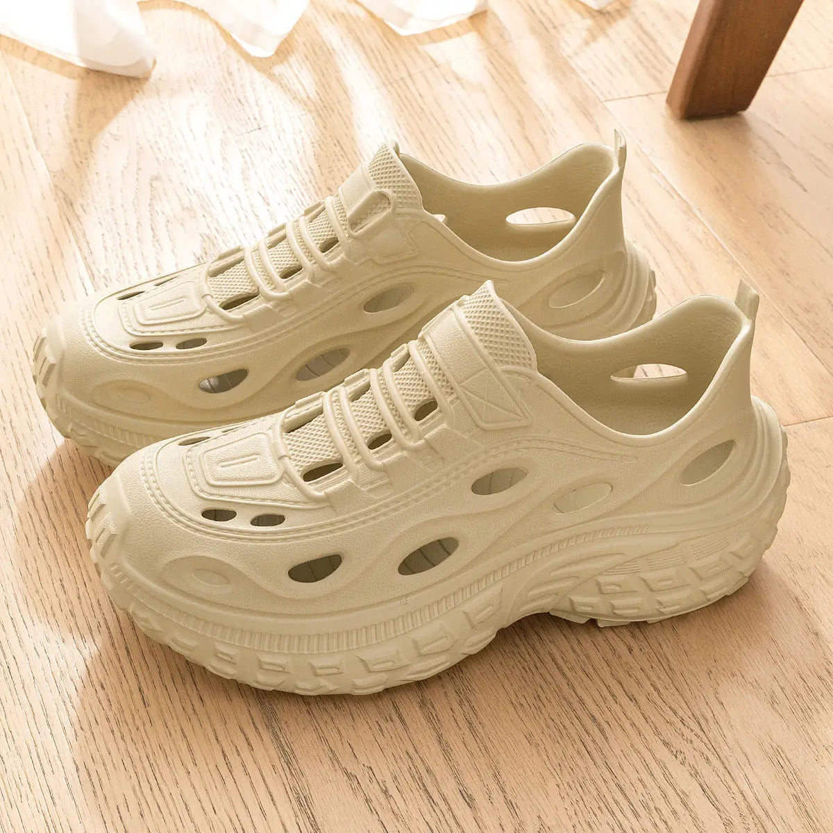 Men Lightweight Non Slip Garden Clogs Sandals