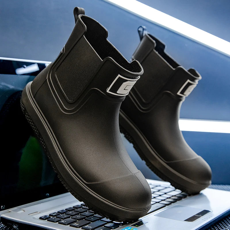 Men's Short-Tube Non-Slip Rain Boots, Fashionable Low-Top Water Shoes, Pvc One-Piece Molded Rain Boots, Waterproof Shoes for Farm Work