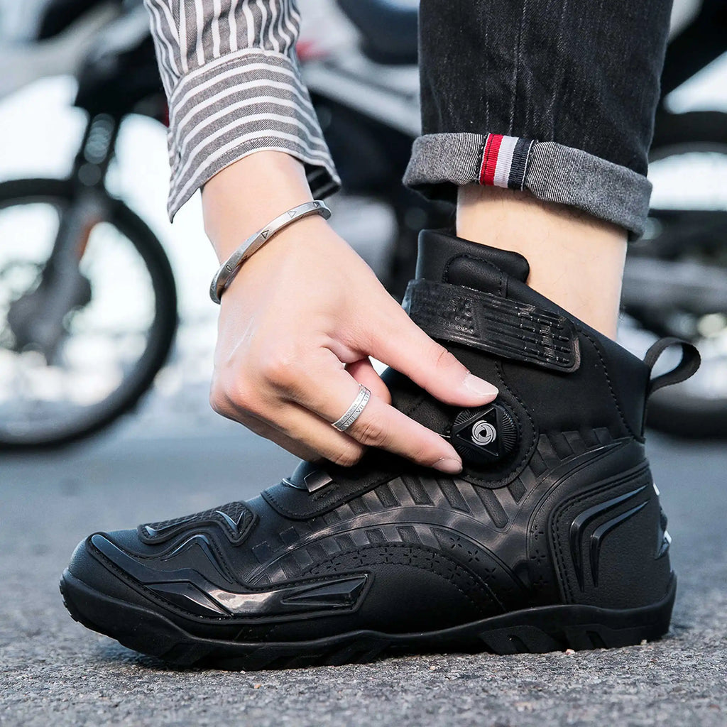 New Motorcycle Boots Men Leather Motos Breathable Anti Slip Wear-resistant Riders Boots Motorbike Racing Ankle Length Shoes