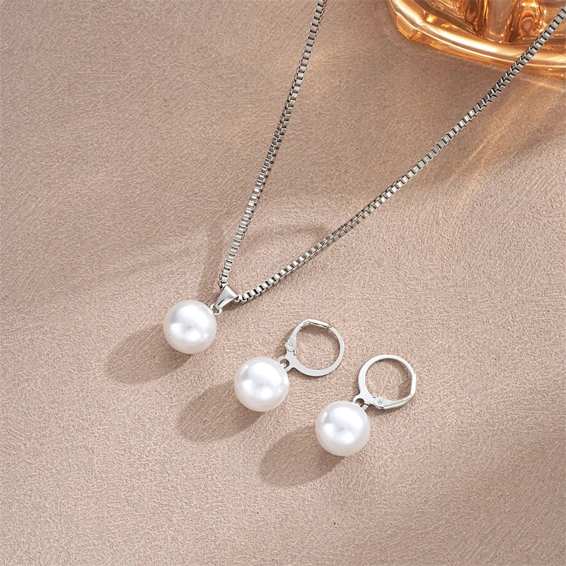 Women Pearl Pendant Necklace and Earring Jewelry Set