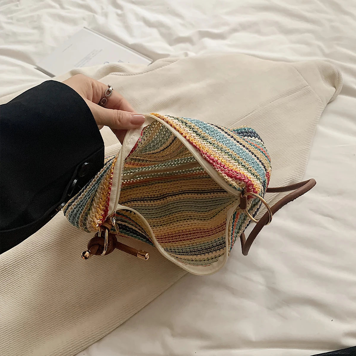 Large Capacity Striped Straw Wrist Bag for Women