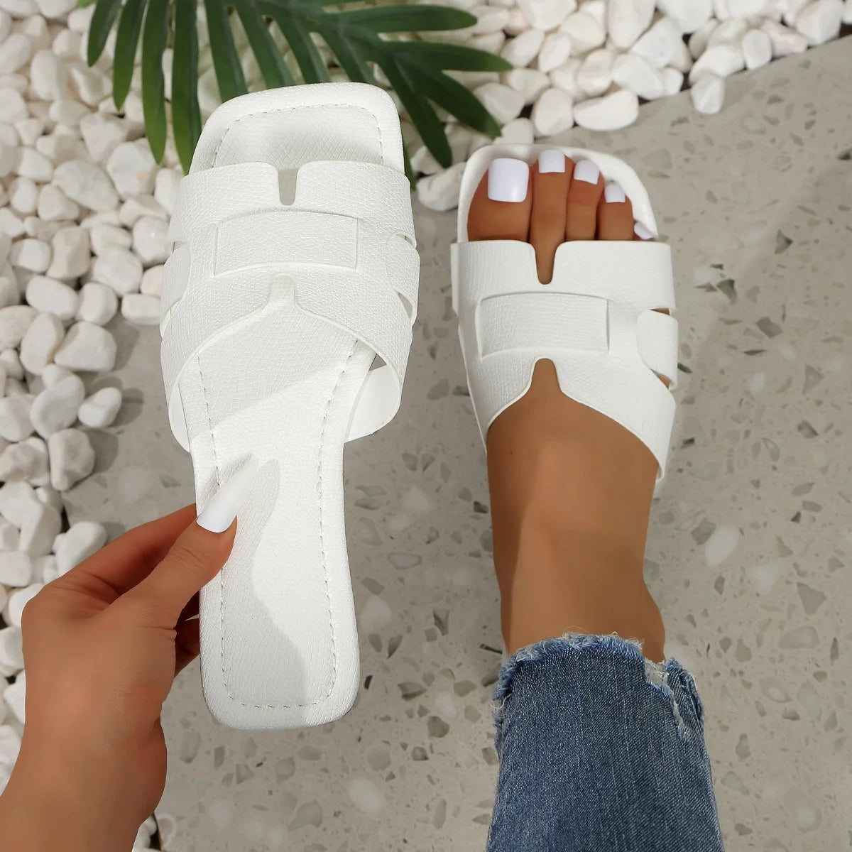 Women Summer Fashion Open-Toe Design Flat Sandals